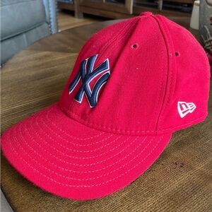 New York Yankees fiited hat